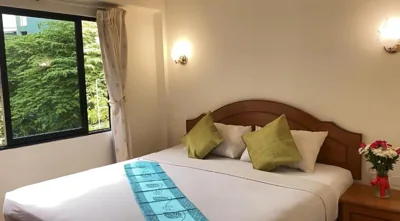 스탠다드 퀸룸 — Kata View Guest House